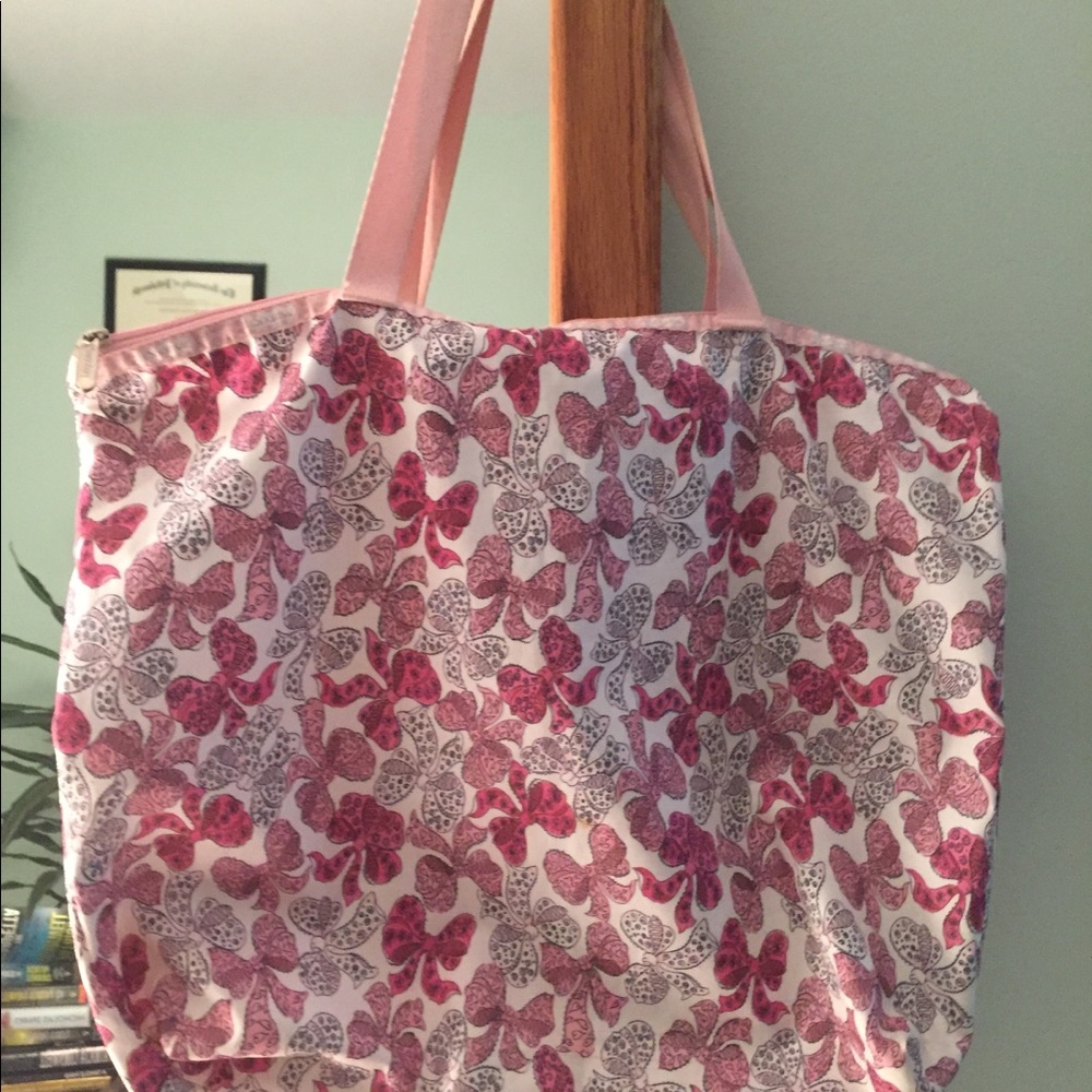 LeSportsac tote, pink ribbons print, 20”x18”